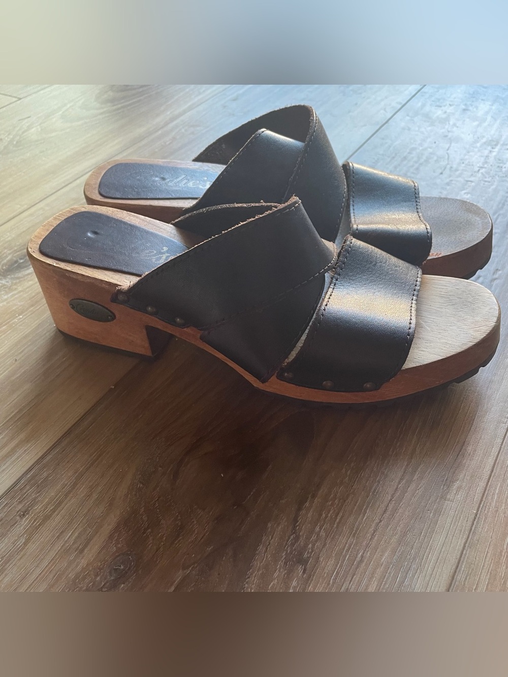 Vintage 90s Y2K Candie’s Brown Leather Wood Platform Clogs Studded Slide Sandals
